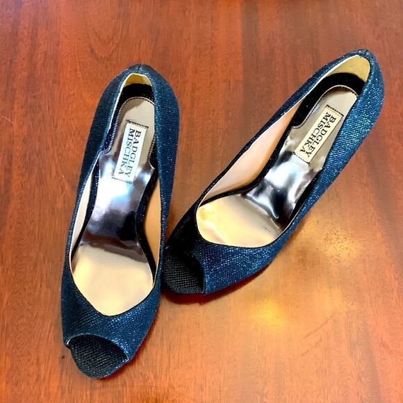 Badgley Mischka Kassidy ll black peep toe 4 1/2” heels Size 9 - Picture 3 of 12